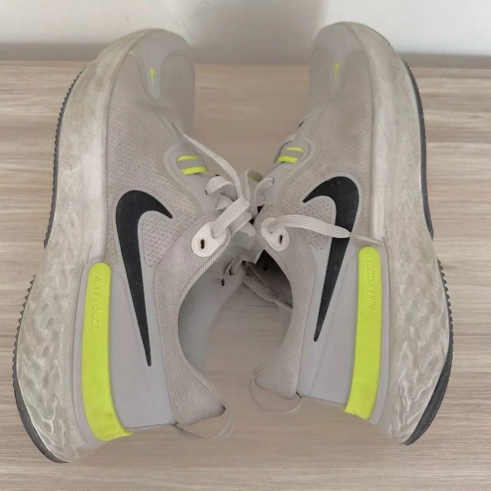 Nike React Miler Grey‎ Fog Volt size 10